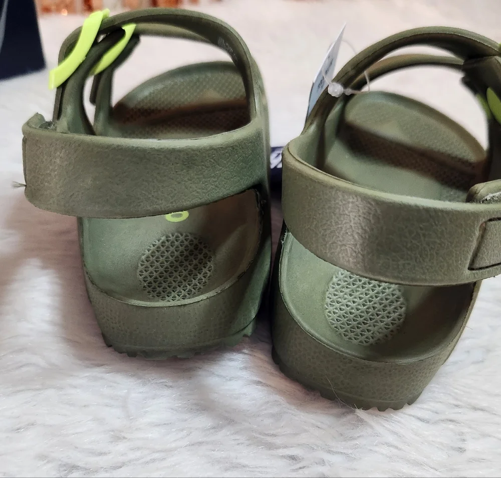 OshKosh B'gosh Green Sandals